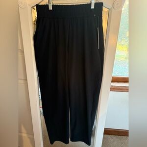 Yogalicious Lux Avenue Straight Leg Pants Black S NWT